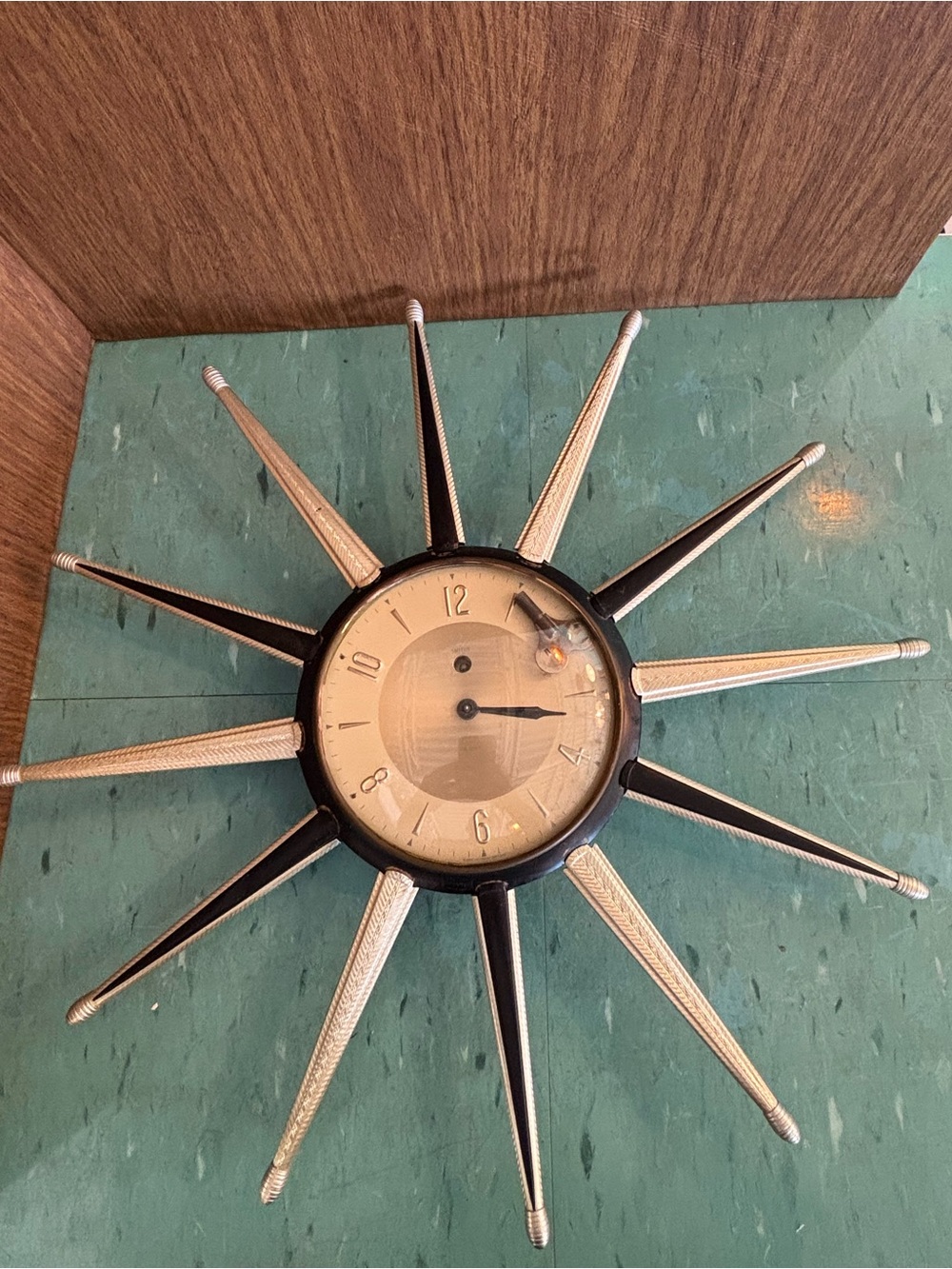 Vintage starburst clock Smiths 8 day wind up mcm mid century black silver gold